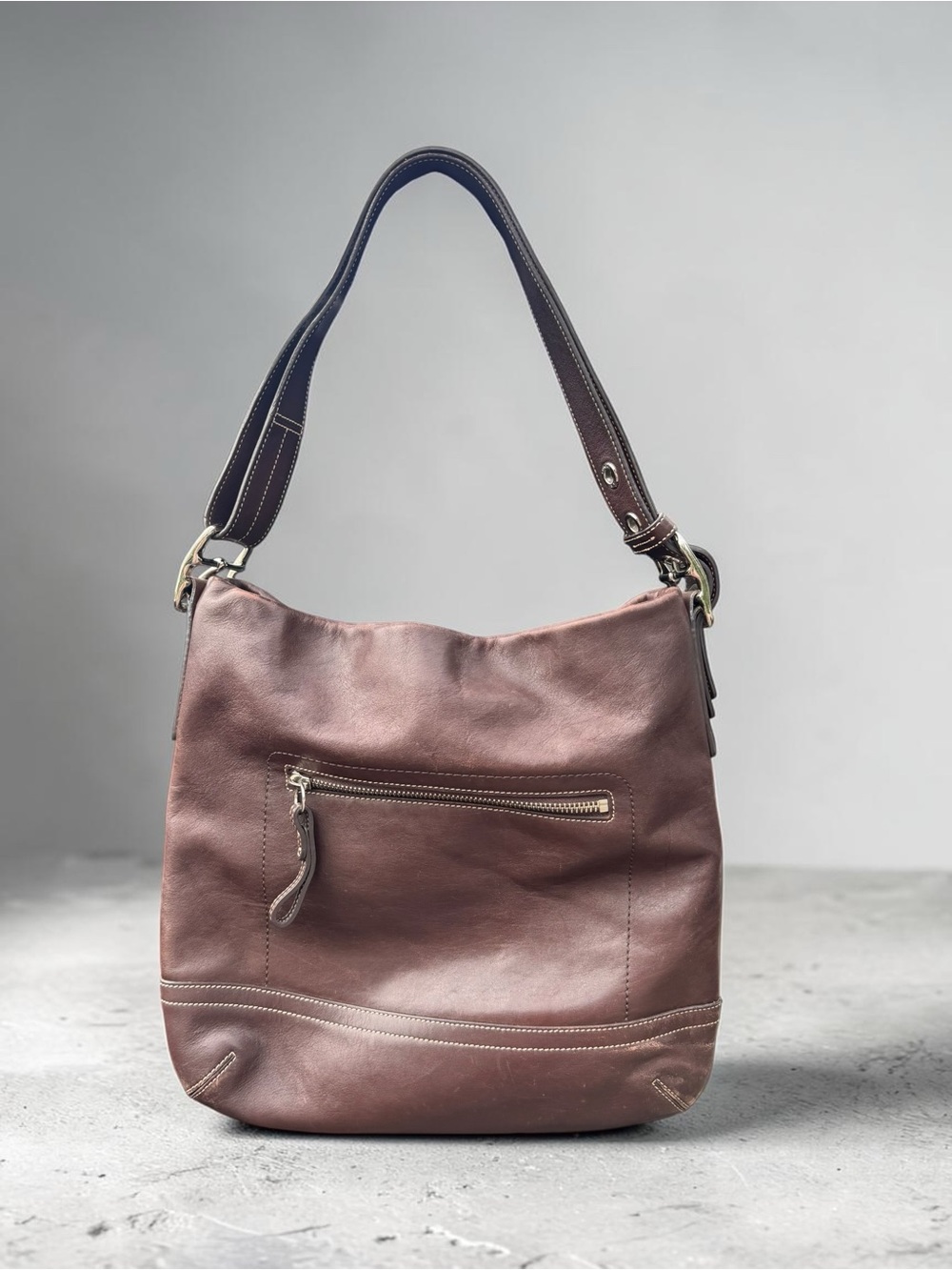 Vintage Coach Soho in Classic Brown Leather - Picture 2 of 6